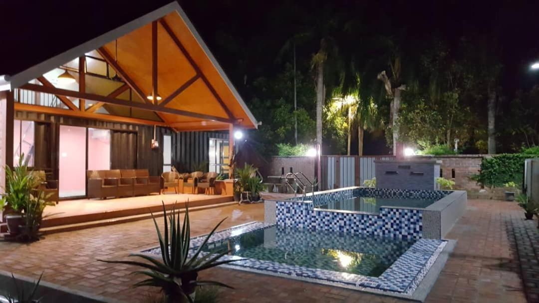 Homestay Umbai Kelana Merlimau エクステリア 写真
