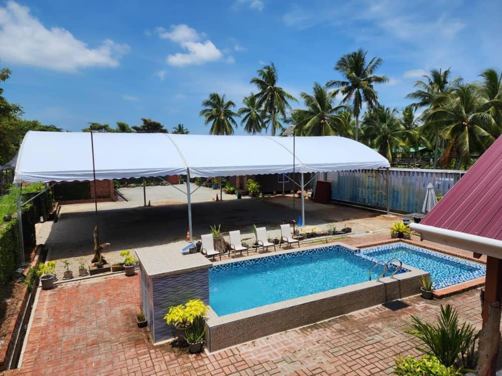 Homestay Umbai Kelana Merlimau エクステリア 写真